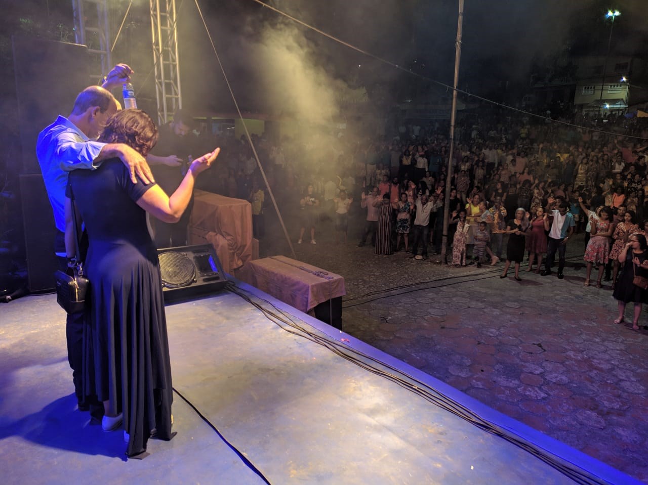 Camacã: 5ª Festa dos Evangélicos traz milhares de pessoas em seu primeiro dia
